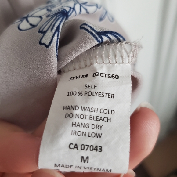 Sienna Sky Grey Floral Flowy T-shirt Blouse - Picture 4 of 4